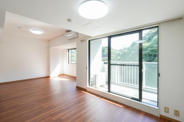 横浜市金沢区六浦南5