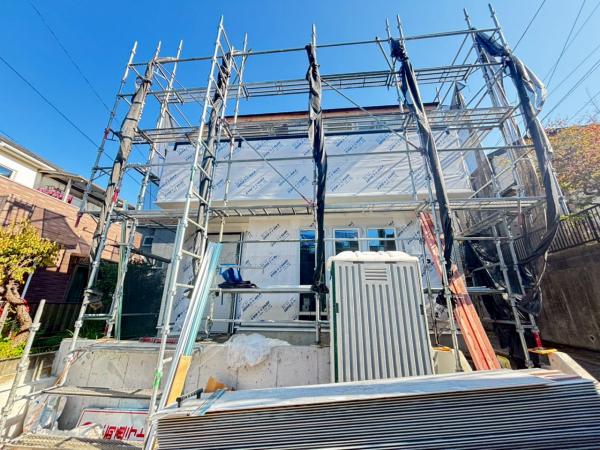 横浜市泉区白百合1