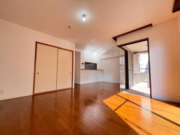 横浜市港南区日限山2