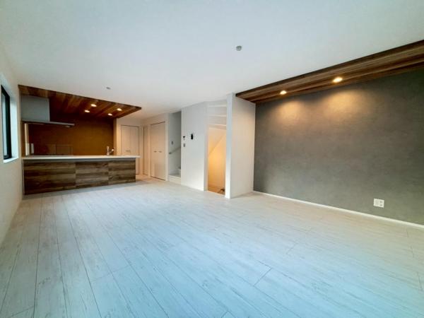 横浜市中区本牧間門