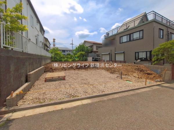 横浜市青葉区荏田西2