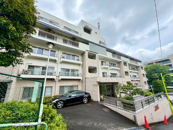 世田谷区瀬田1