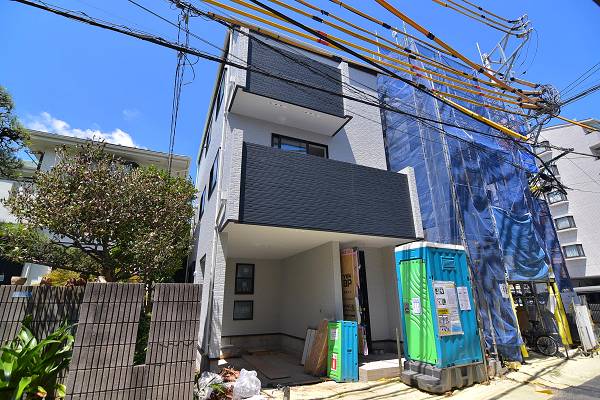 川崎市中原区小杉陣屋町1