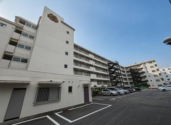 横浜市港北区箕輪町2