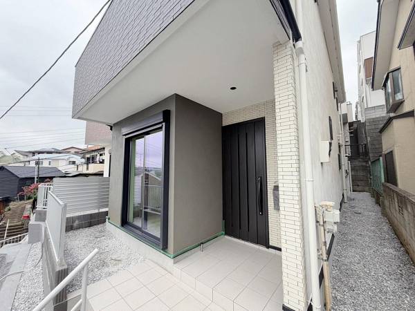 横浜市金沢区富岡西4