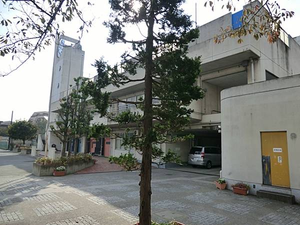 横浜市南区花之木町2