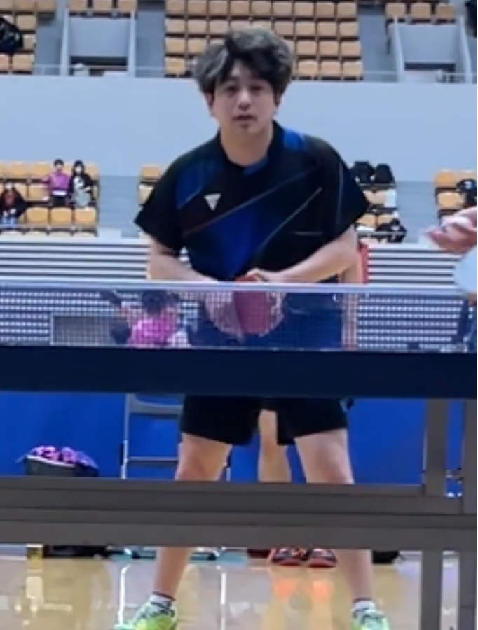 .秋山　駿佑 . あきやま しゅんすけ.