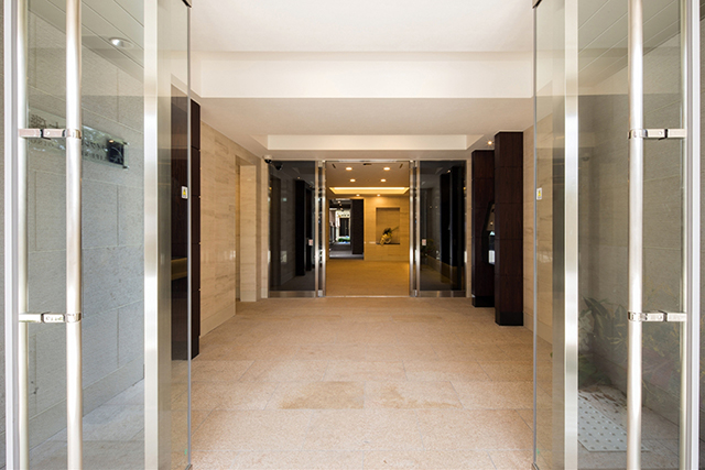 エントランスホール4(ENTRANCE HALL4)